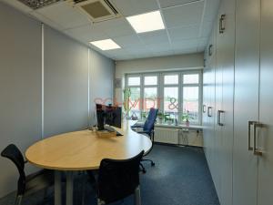 Pronájem kanceláře, Hustopeče, Herbenova, 526 m2