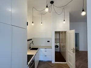 Prodej bytu 2+kk, Praha - Bubeneč, U studánky, 63 m2