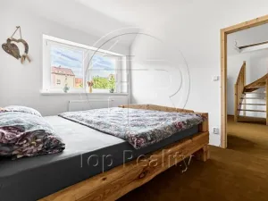 Prodej rodinného domu, Březová, 199 m2