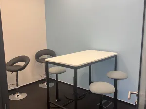 Pronájem kanceláře, Praha - Karlín, Thámova, 485 m2