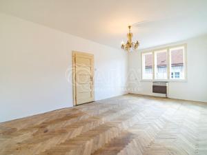 Prodej bytu 2+kk, Praha - Vinohrady, Laubova, 63 m2