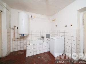 Prodej rodinného domu, Lánov - Prostřední Lánov, 100 m2