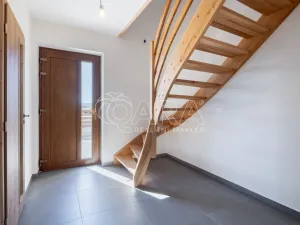 Prodej rodinného domu, Benešov, 107 m2