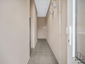 Pronájem obchodního prostoru, Pardubice, 17. listopadu, 97 m2