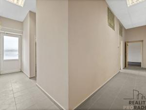 Pronájem obchodního prostoru, Pardubice, 17. listopadu, 97 m2