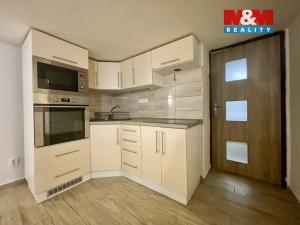 Prodej atypického bytu, Slaný, Ouvalova, 37 m2