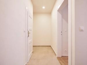 Prodej bytu 2+kk, Praha - Vysočany, Staromlýnská, 56 m2