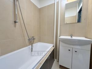 Pronájem bytu 2+kk, České Budějovice - České Budějovice 6, Brožíkova, 58 m2