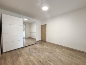 Pronájem bytu 2+kk, České Budějovice - České Budějovice 6, Brožíkova, 58 m2
