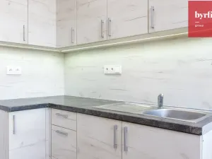 Prodej bytu 2+kk, Opava, náměstí Osvoboditelů, 47 m2