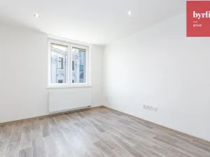 Prodej bytu 2+kk, Opava, náměstí Osvoboditelů, 47 m2