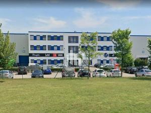 Pronájem skladu, Klecany, Parkerova, 960 m2