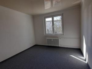 Prodej bytu 3+1, Nová Role, Školní, 60 m2