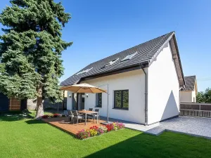 Prodej rodinného domu, Veleň, Na růžku, 130 m2