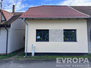 Prodej rodinného domu, Močovice, 70 m2