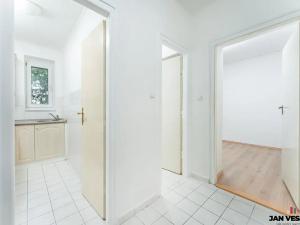 Pronájem bytu 3+1, Praha - Čakovice, U Párníků, 49 m2
