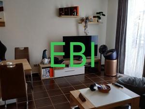Pronájem bytu 2+kk, Praha, U průhonu, 56 m2
