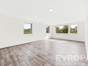 Prodej rodinného domu, Líbeznice, 320 m2