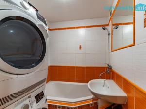 Prodej bytu 2+1, Mariánské Lázně, Podhorská, 68 m2