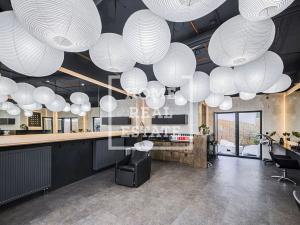 Prodej obchodního prostoru, Praha - Smíchov, Pod Barvířkou, 73 m2