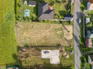 Prodej pozemku pro bydlení, Zalužany, 1423 m2