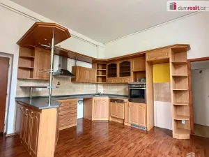 Pronájem bytu 2+1, Mariánské Lázně, Husova, 81 m2