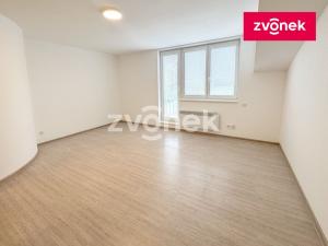 Pronájem bytu 1+kk, Zlín - Malenovice, Švermova, 28 m2