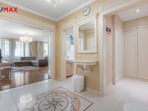 Prodej bytu 3+kk, Karlovy Vary, Pod Jelením skokem, 105 m2