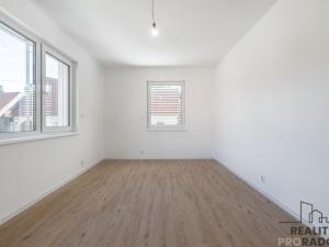 Prodej bytu 4+kk, Ostopovice, B. Němcové, 170 m2