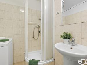 Prodej bytu 2+1, Praha, Habrová, 46 m2