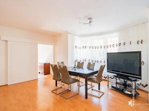 Pronájem bytu 4+kk, Praha - Žižkov, Pod Parukářkou, 109 m2
