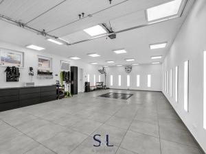 Prodej obchodního prostoru, Nový Bor, Česká, 325 m2