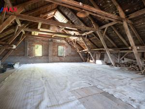 Prodej komerční nemovitosti, Kundratice, 770 m2