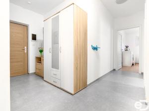 Prodej bytu 3+kk, Chýně, Uherova, 70 m2