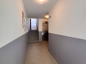 Prodej bytu 2+kk, Praha - Kyje, Lipnická, 44 m2
