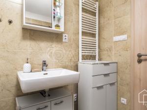 Pronájem bytu 2+kk, Praha - Letňany, Nepomuckých, 52 m2