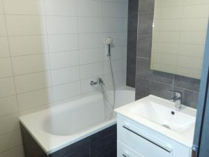Prodej bytu 2+1, Ústí nad Labem - Severní Terasa, Kmochova, 60 m2