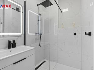 Prodej bytu 2+1, Karlovy Vary, K. Čapka, 57 m2