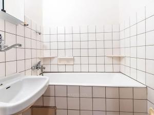 Prodej bytu 2+1, Kladno, Petrohradská, 56 m2