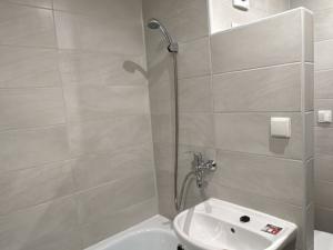 Pronájem bytu 2+1, Děčín - Děčín VI-Letná, 70 m2