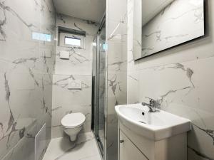 Pronájem obchodního prostoru, Praha - Žižkov, Jeronýmova, 18 m2