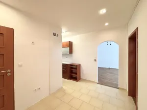 Pronájem bytu 3+1, Liberec - Liberec XIV-Ruprechtice, Třešňová, 67 m2