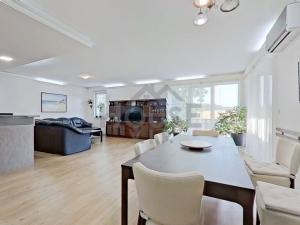 Prodej vícegeneračního domu, Světice, 207 m2