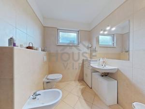 Prodej vícegeneračního domu, Světice, 207 m2