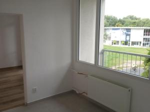 Pronájem bytu 3+1, Chomutov, Bezručova, 69 m2