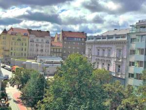 Pronájem bytu 1+kk, Praha - Bubeneč, Ovenecká, 33 m2