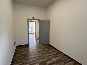 Pronájem obchodního prostoru, Ostrava, Macharova, 75 m2