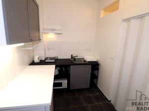 Pronájem bytu 1+1, Brno, Klobásova, 30 m2