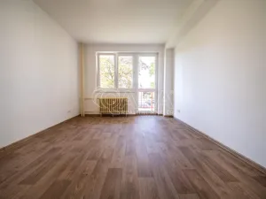 Pronájem bytu 3+1, Pardubice - Bílé Předměstí, Na Drážce, 68 m2