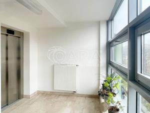 Pronájem bytu 2+kk, Praha - Vysočany, Podnádražní, 64 m2